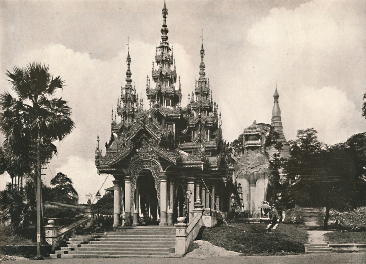 Sørinngang til Shwedagon Pagoda, Yangon, 1900. av Unbekannt