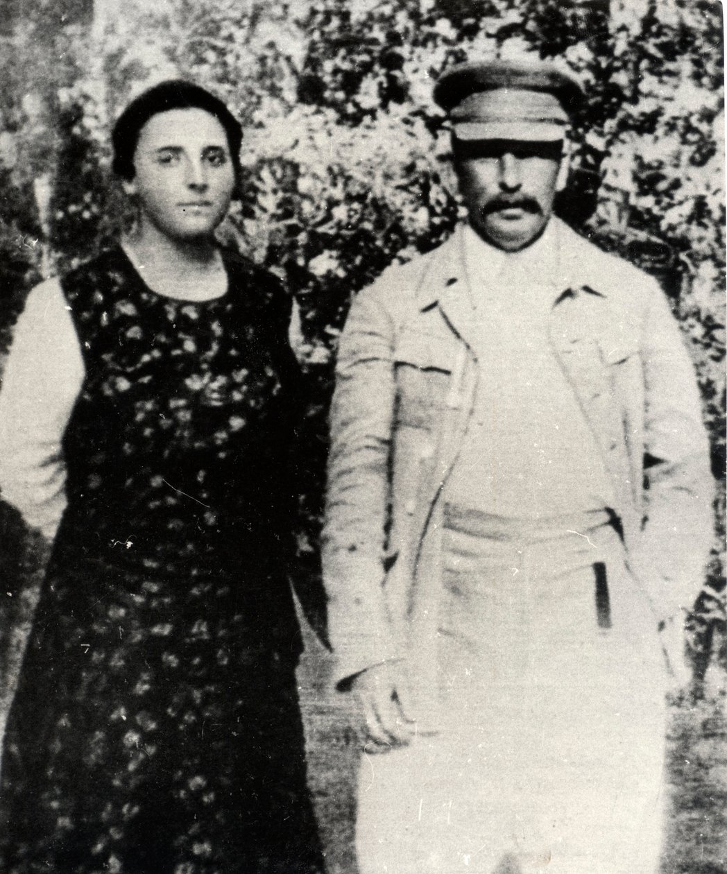 Den sovjetiske lederen Josef Stalin med sin andre kone Nadezhda Alliluyeva på slutten av 1920-tallet av Unbekannt