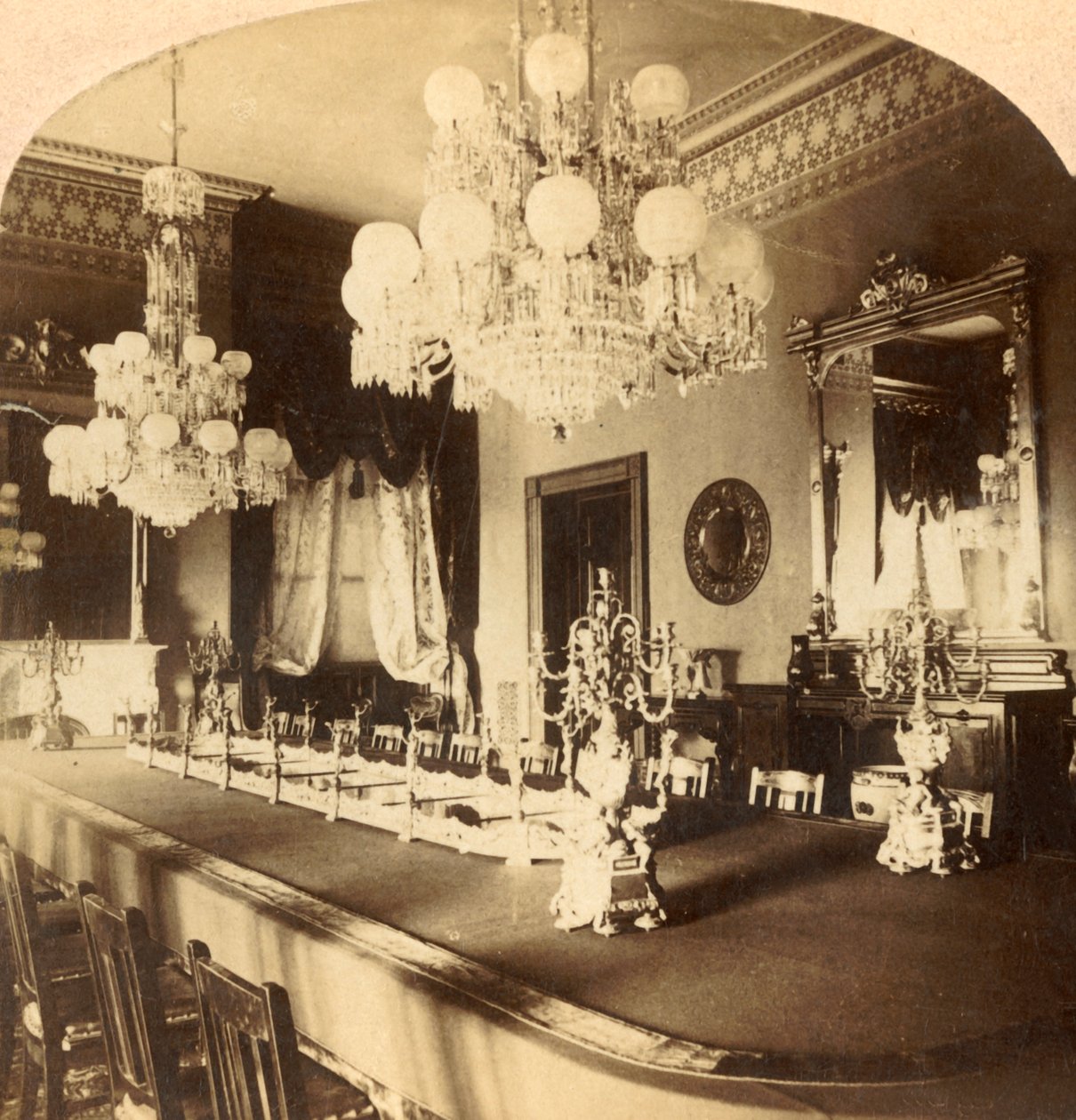 State Dining Room, Presidents Mansion, Washington, D.C., U.S.A., c1900. av Unbekannt