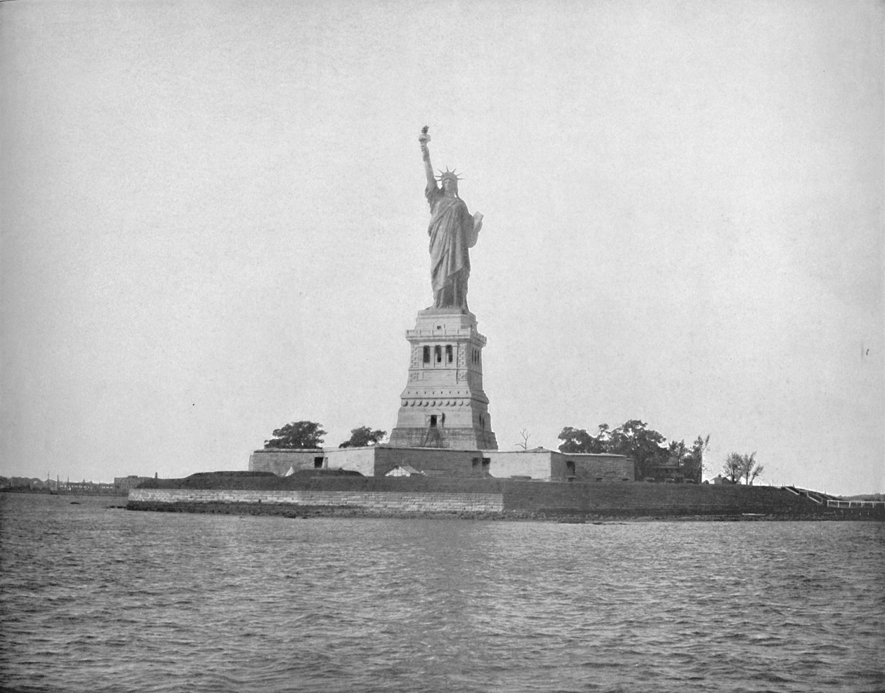 Frihetsgudinnen, New York, c1897. av Unbekannt