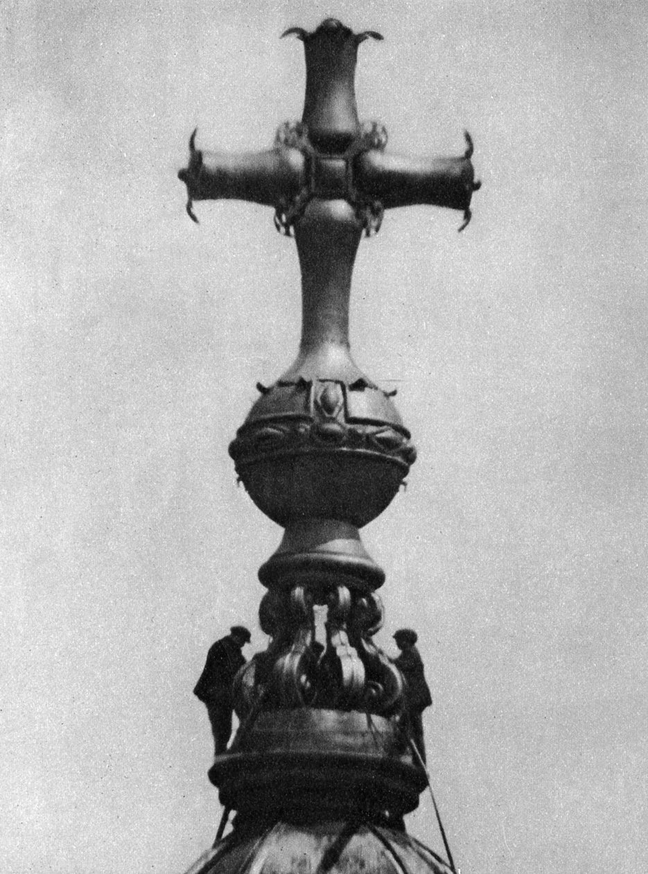 Steeplejacks på toppen av St Pauls Cathedral, London, 1926-1927 av Unbekannt