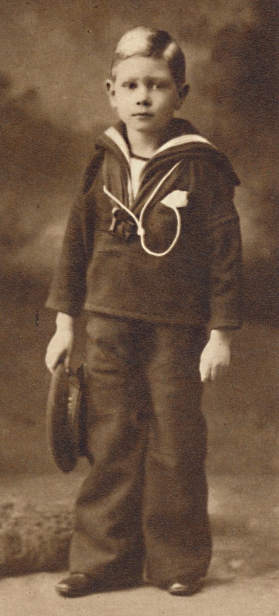 Still-matros-suited - Prins Albert i en alder av seks år, c1901 1937 av Unbekannt