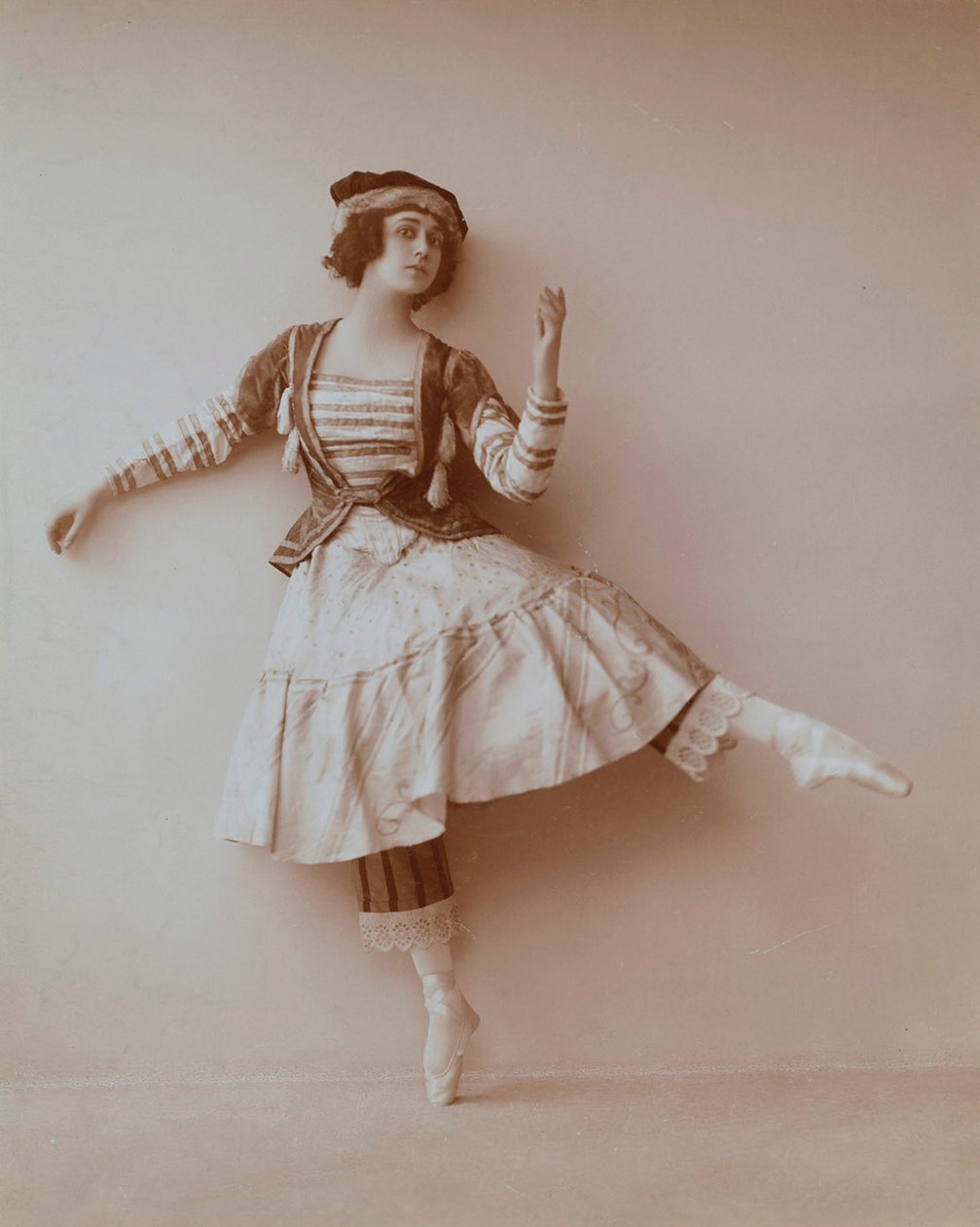 Tamara Karsavina, russisk ballerina, 1911 av Unbekannt