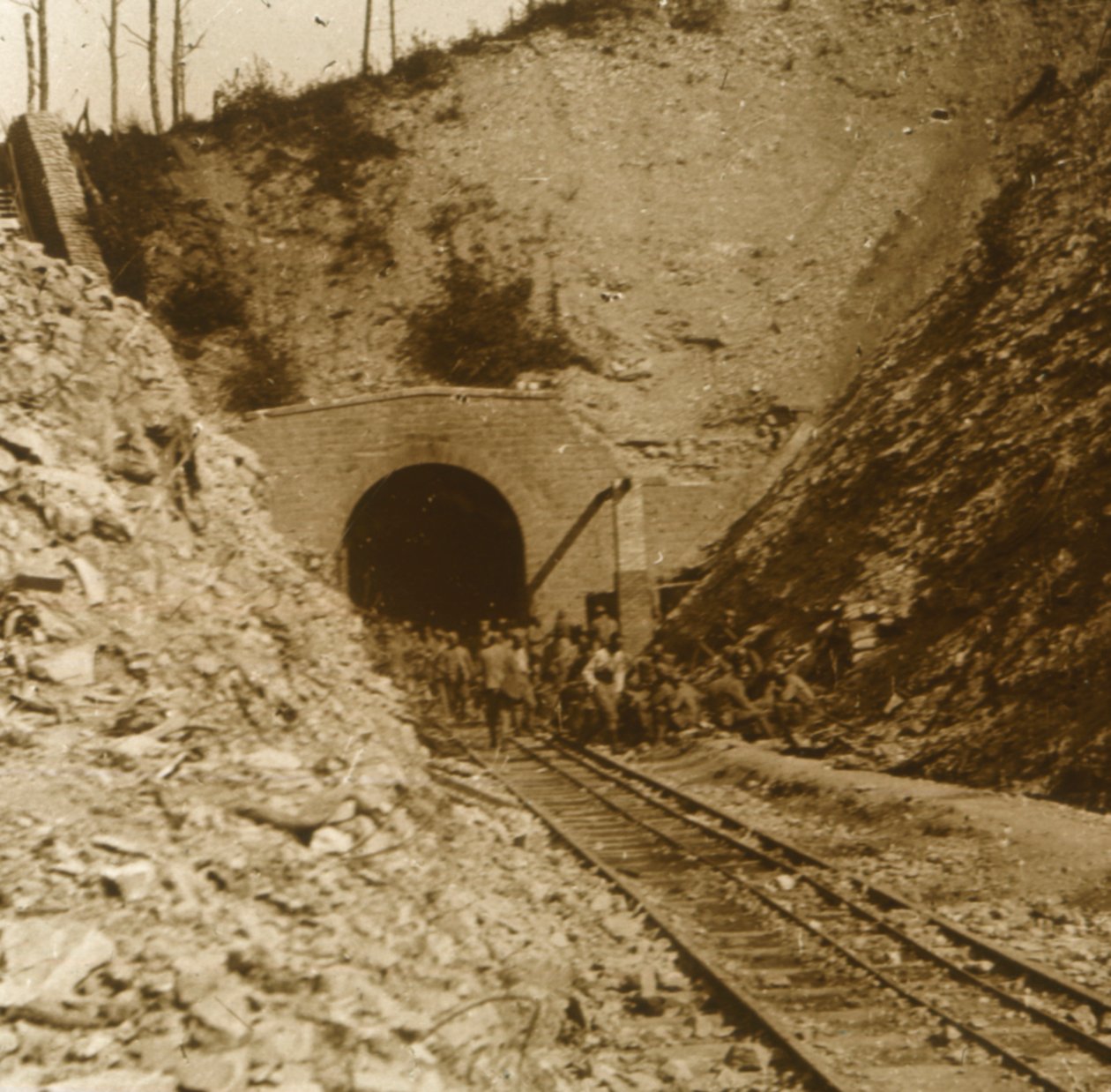 Tavannes Tunnel, Verdun, Nord-Frankrike, c1914-c1918 av Unbekannt