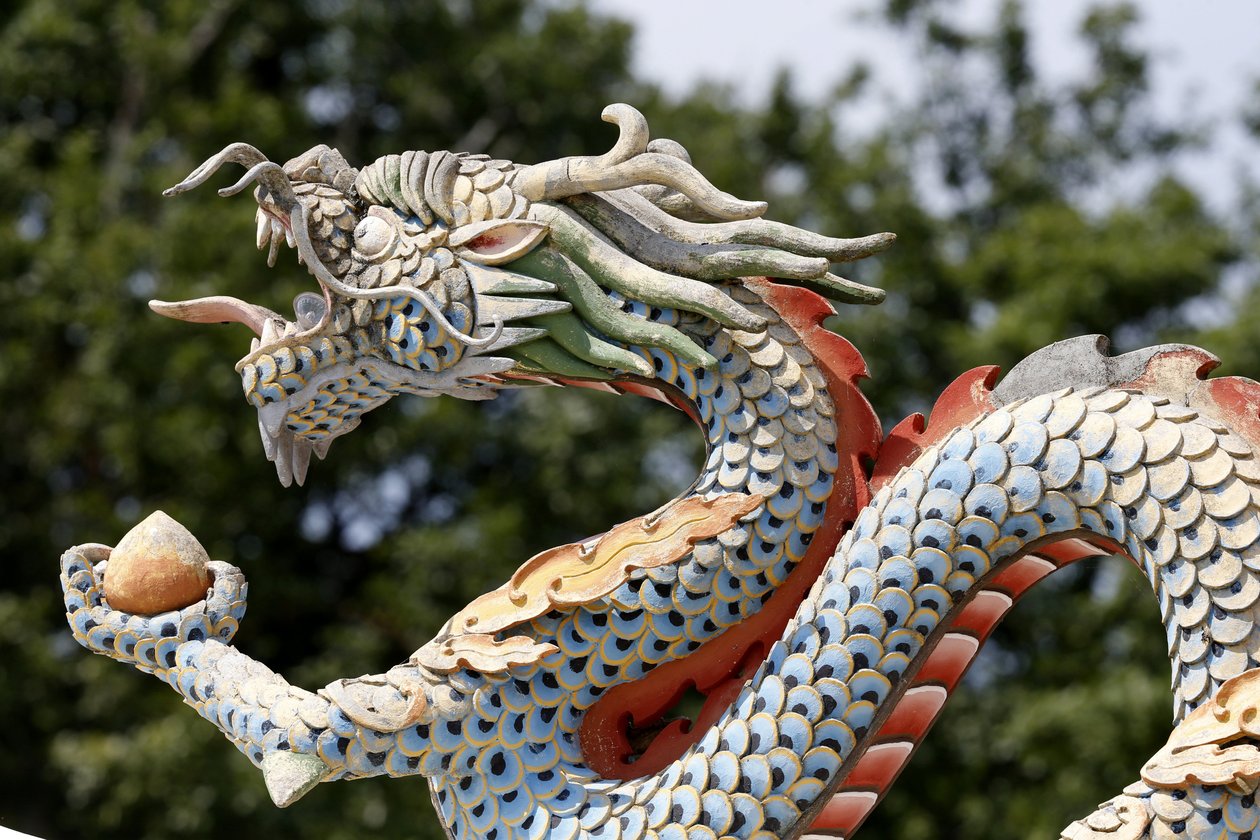Temple of the Thousand Buddhas. Dashang Kagyu Ling menighet. Dragon, La Boulaye, Frankrike av Unbekannt