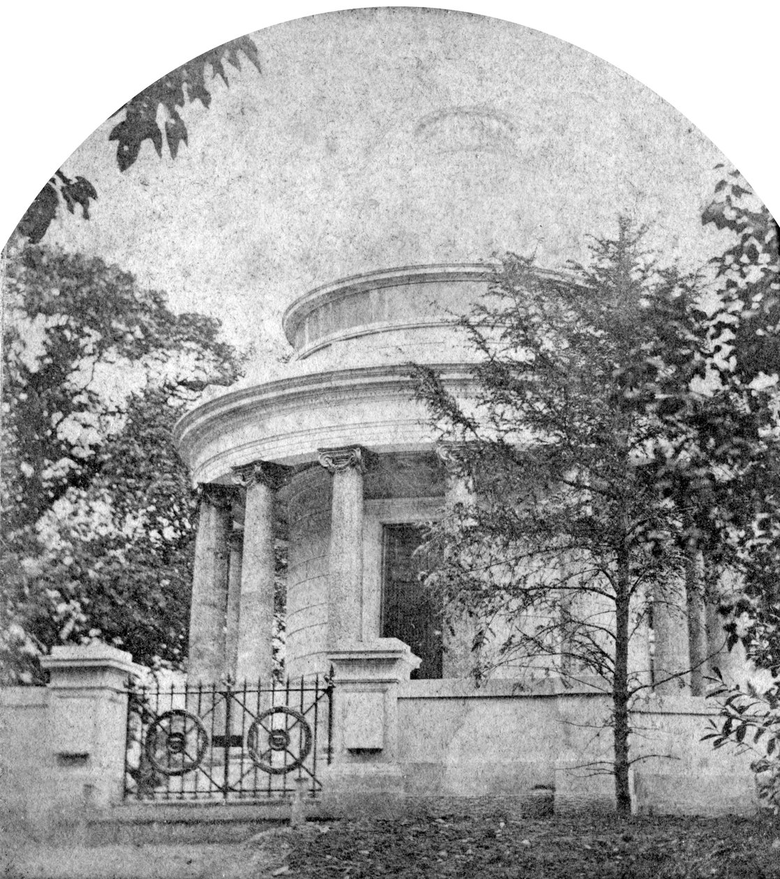 Hertuginnen av Kents mausoleum, Frogmore House, Berkshire, sent på 1800-tallet av Unbekannt