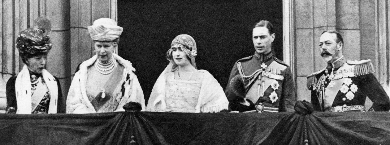 Hertugen og hertuginnen av York i Buckingham Palace etter ekteskapet deres, april 1923 av Unbekannt