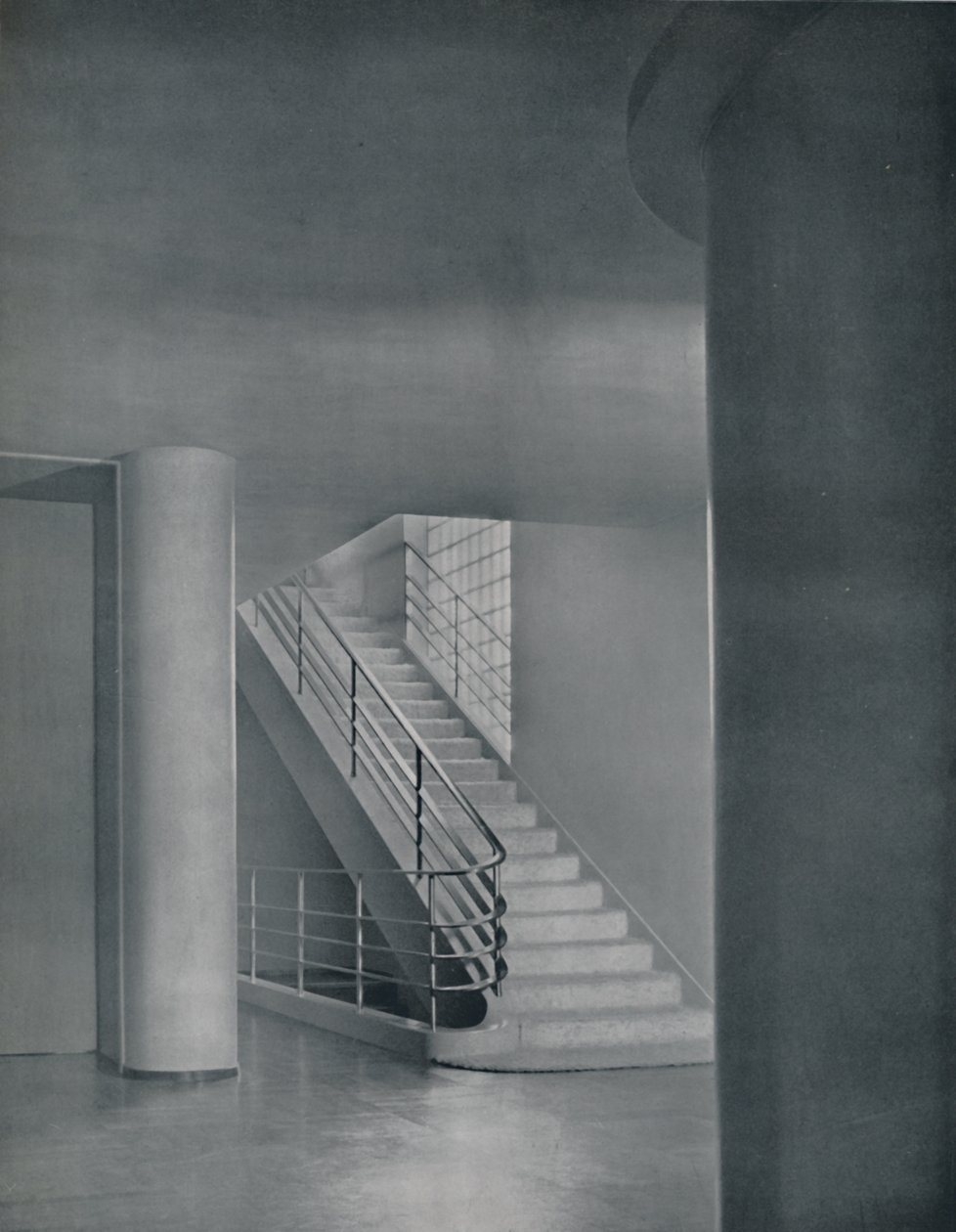 Inngangshallen og trappen, 1942 av Unbekannt