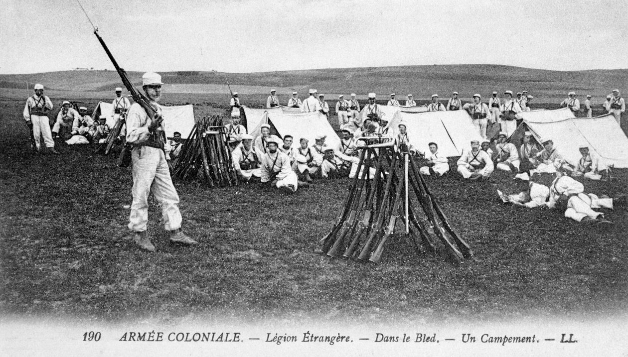 Den franske fremmedlegionen i leiren deres, c1910 av Unbekannt