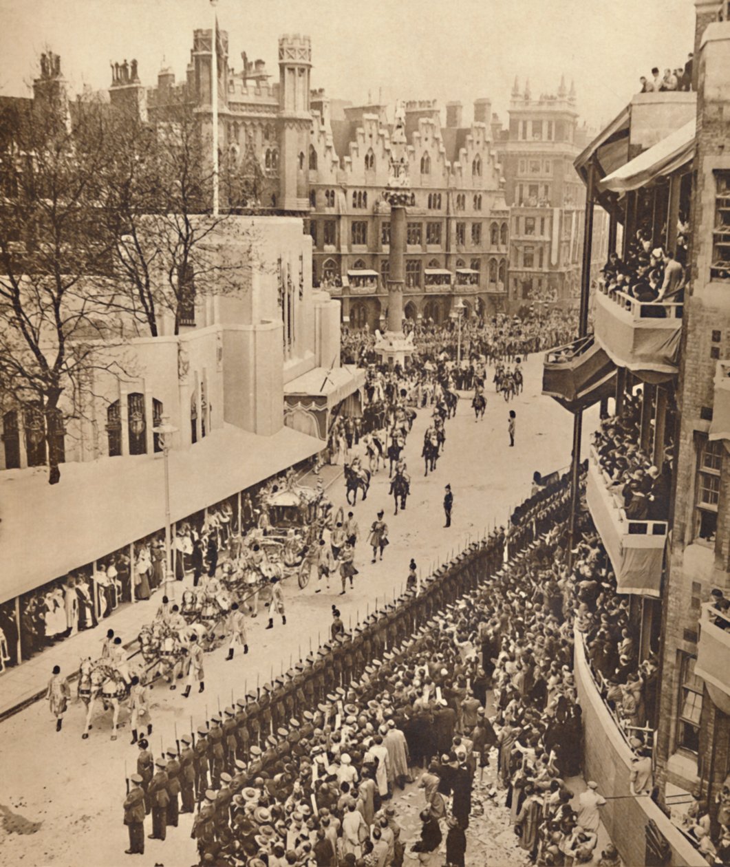 The Golden Coach forlater klosteret, 12. mai 1937 av Unbekannt