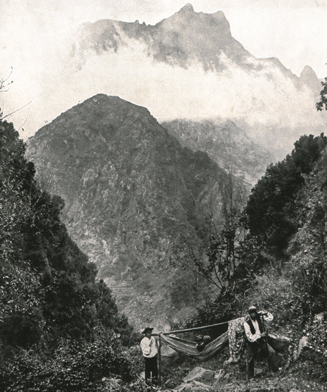 The Grand Curral, Madeira, Portugal, 1895. av Unbekannt