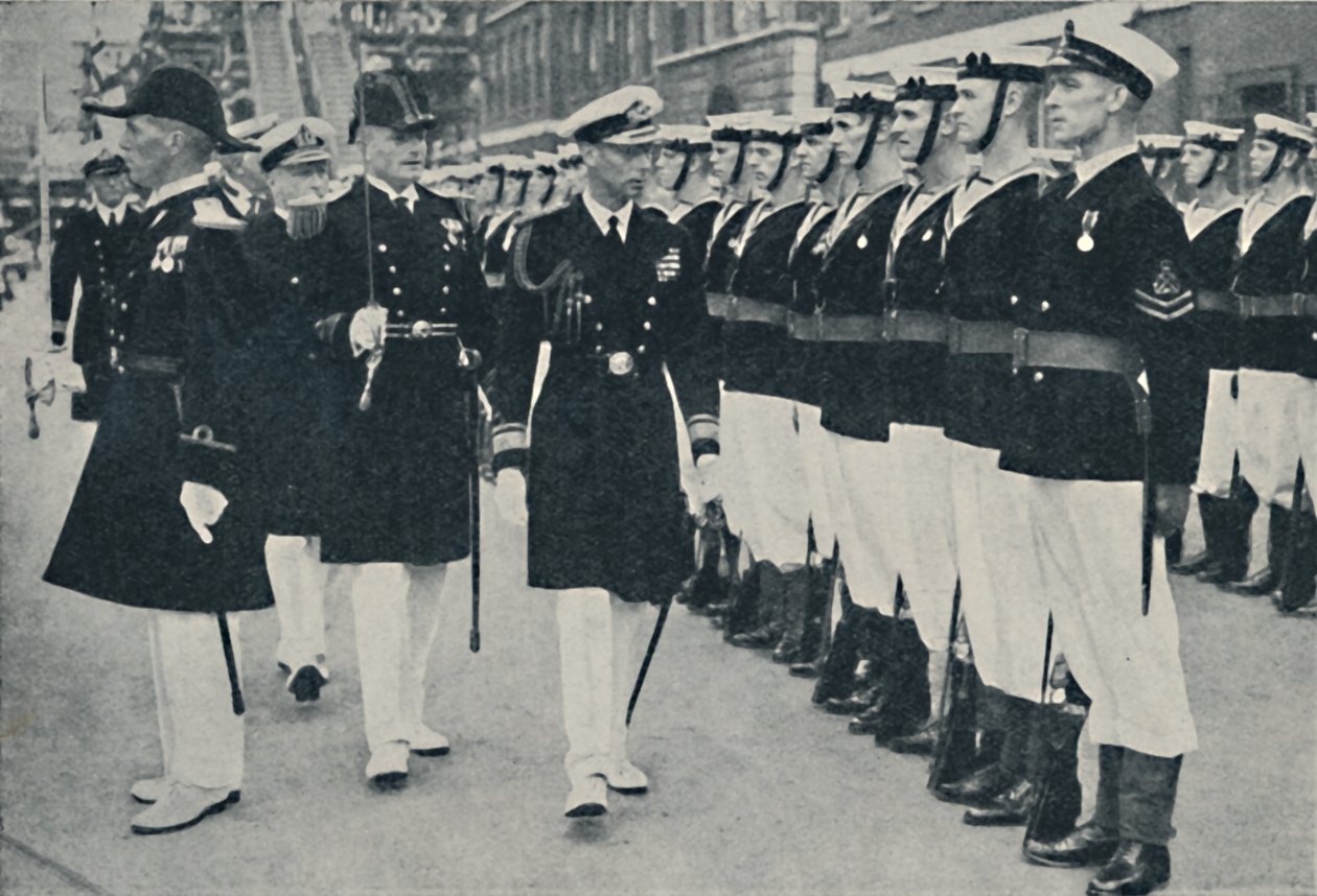 Kongen åpner Navy Week i Portsmouth, c1935, 1937. av Unbekannt