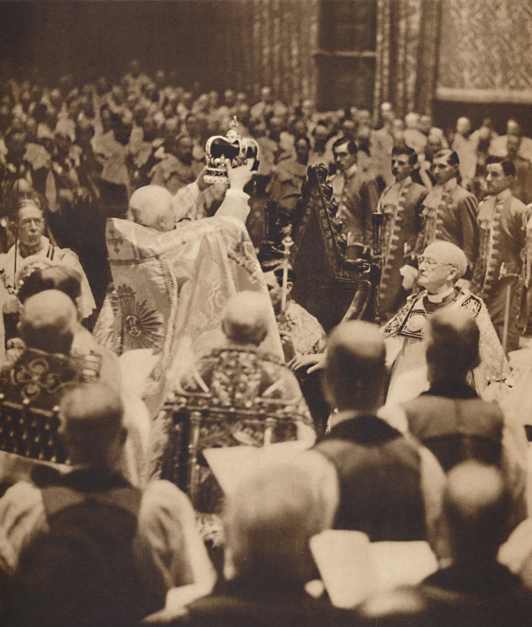 Kongen blir kronet, 12. mai 1937 av Unbekannt