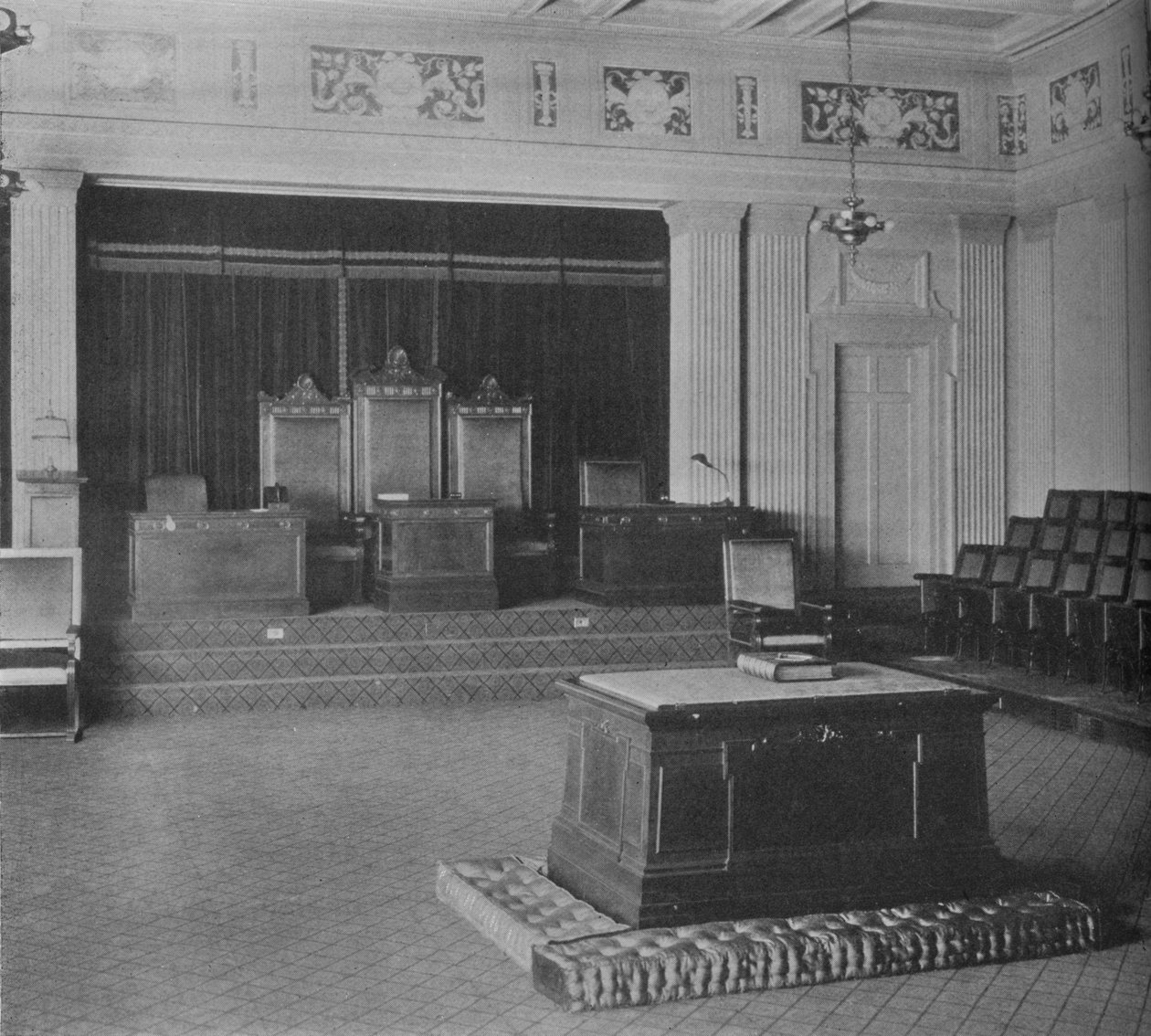 The Lodge Room, som viser dekorativ frise, Masonic Temple, Birmingham, Alabama, 1924 av Unbekannt