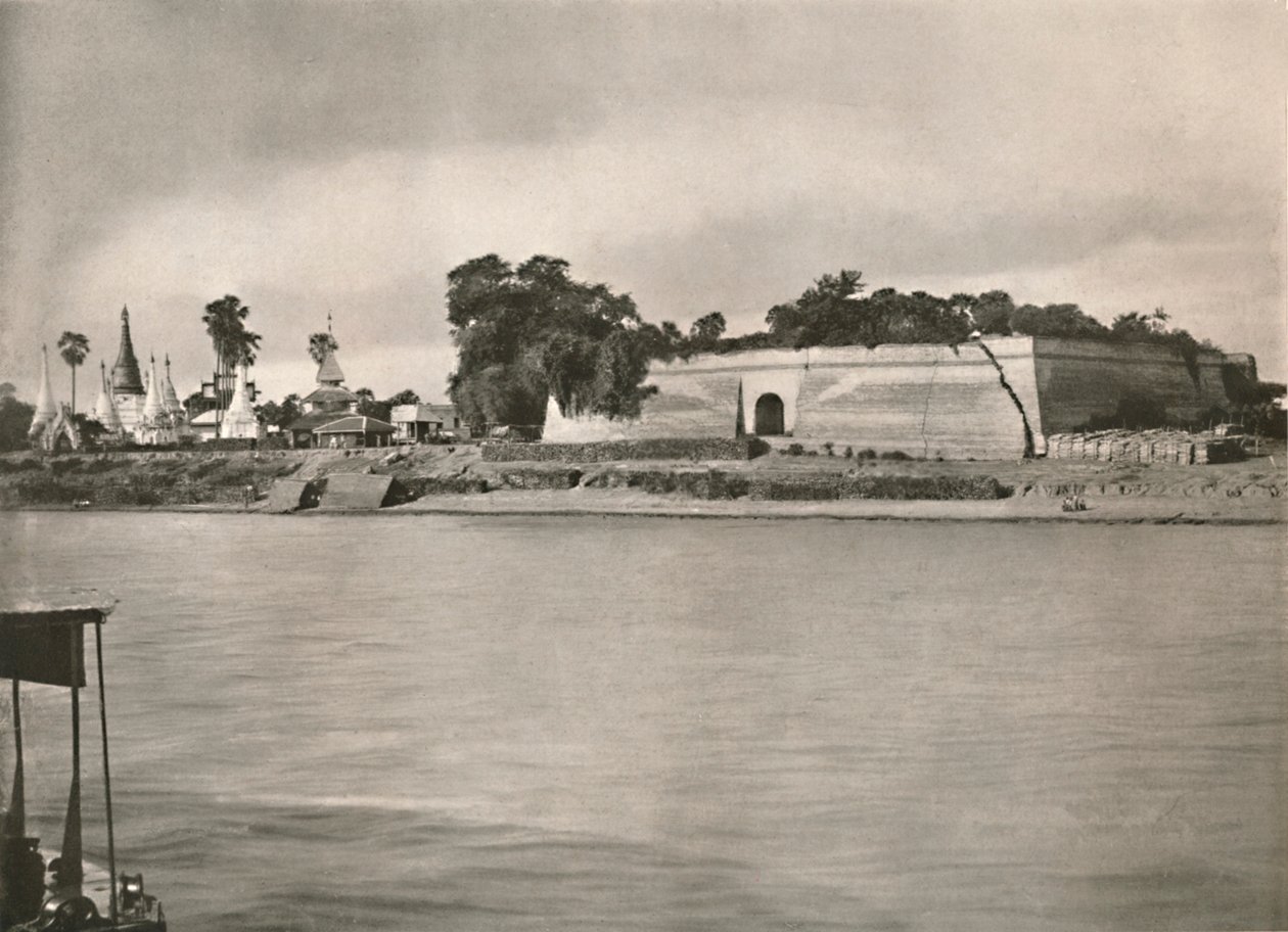 Murhla-fortet på Irrawaddy, 1900. av Unbekannt
