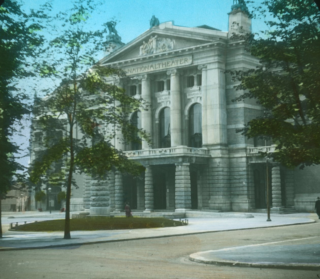 Nationaltheatret, Christiania, Oslo, Norge, slutten av 1800-begynnelsen av 1900-tallet. av Unbekannt