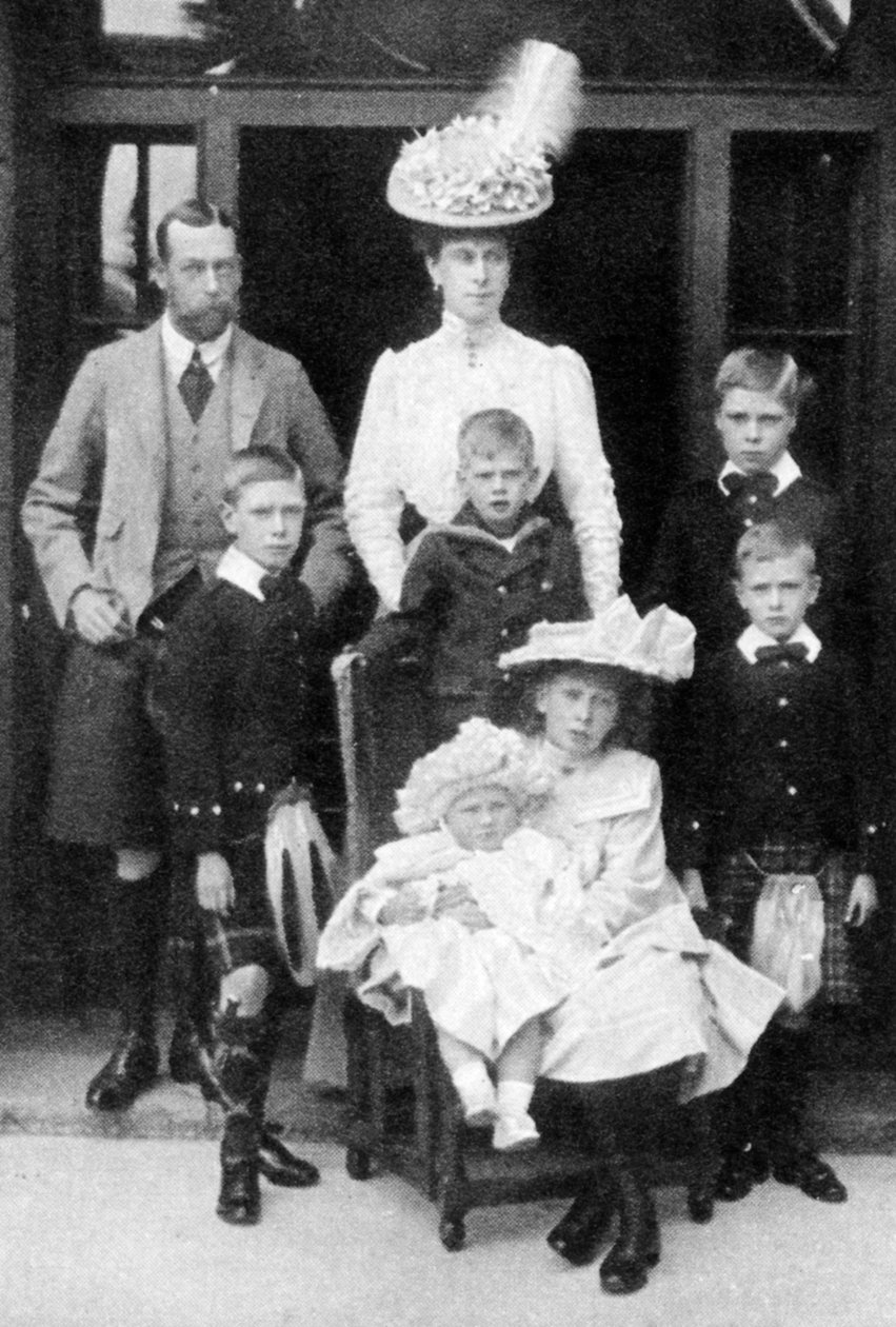 Prinsen og prinsessen av Wales og deres barn, Abergeldie, Skottland, 1906 av Unbekannt