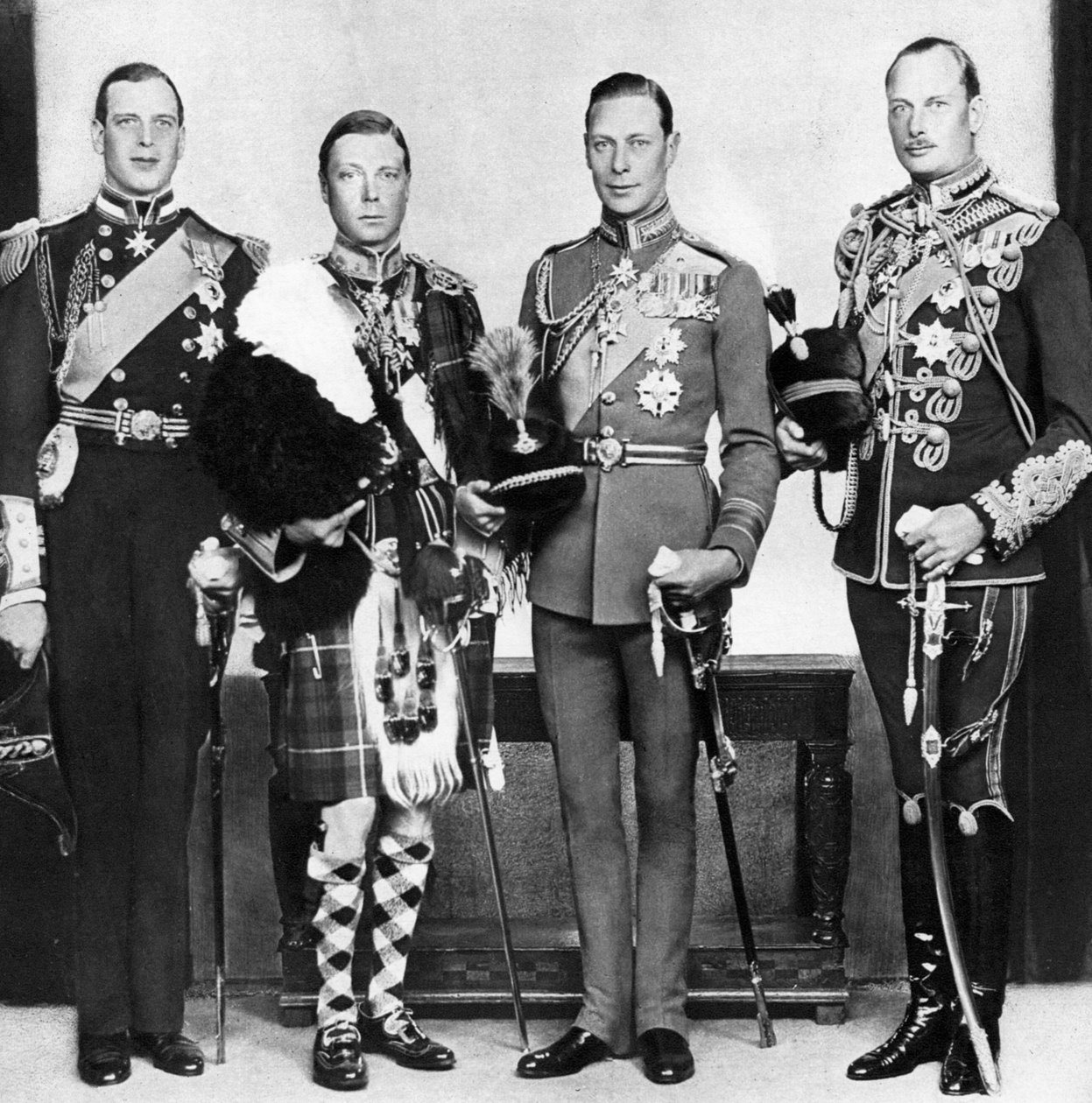 Prinsen av Wales med brødrene sine, ca 1930-tallet av Unbekannt