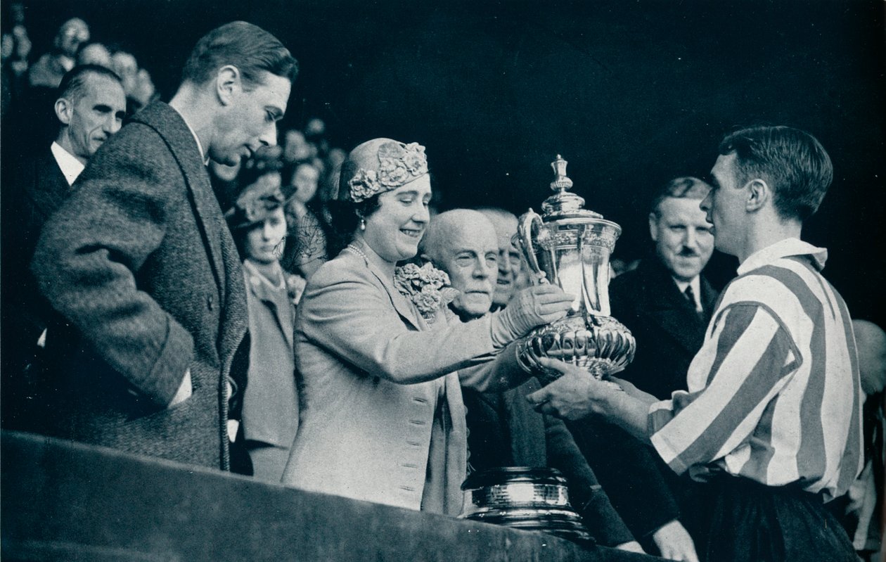Dronningen presenterer koppen, 1937 av Unbekannt