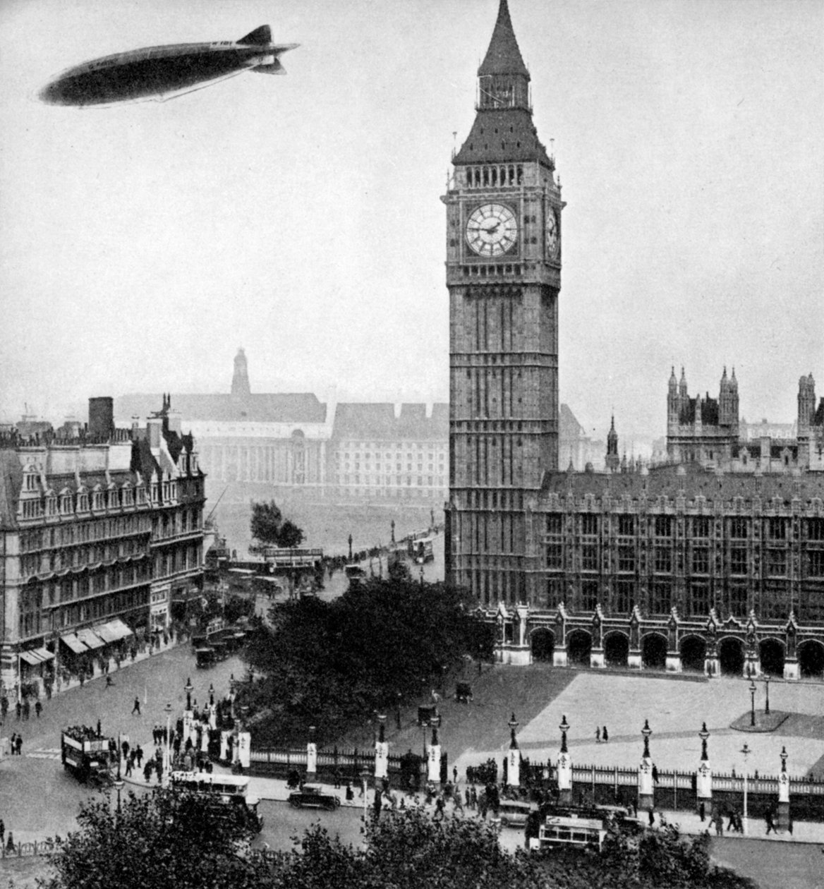 R101 passerte underhuset, 14. oktober 1929 1936 av Unbekannt