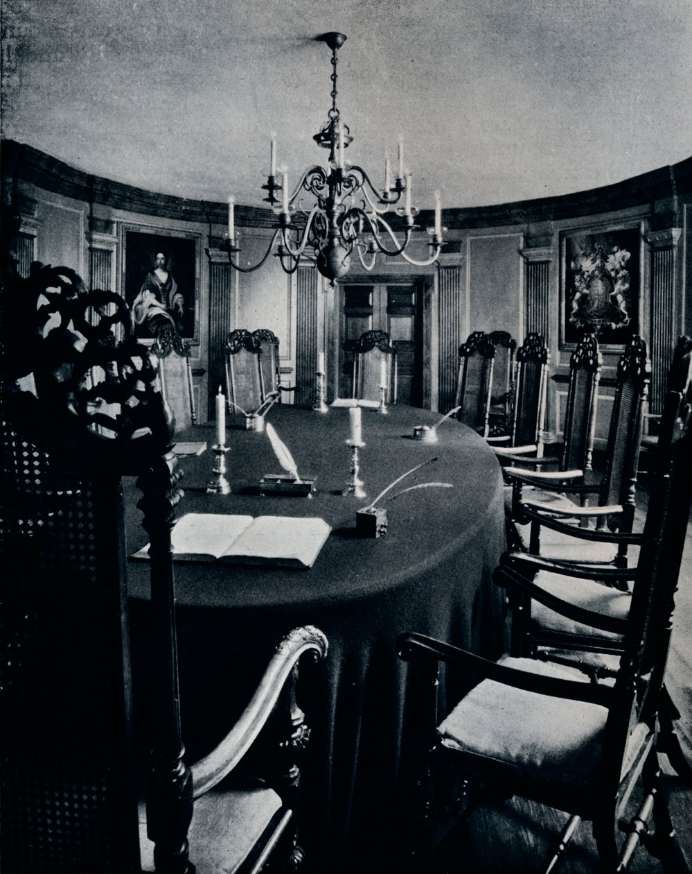 Rommet i hovedstaden hvor eksekutivrådet samlet seg, c1938 av Unbekannt