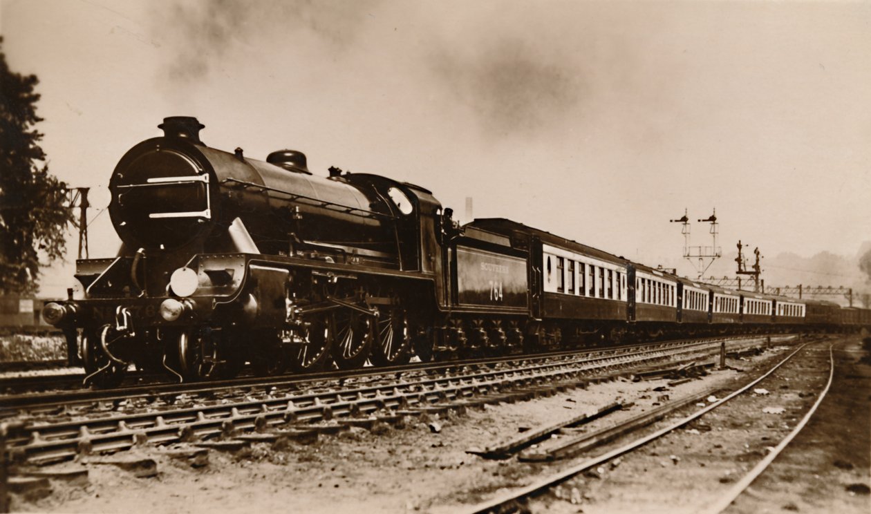S.R. Dover Boat Train, trukket av Sir Gawain A King Arthur Type Locomotive, c1930. av Unbekannt