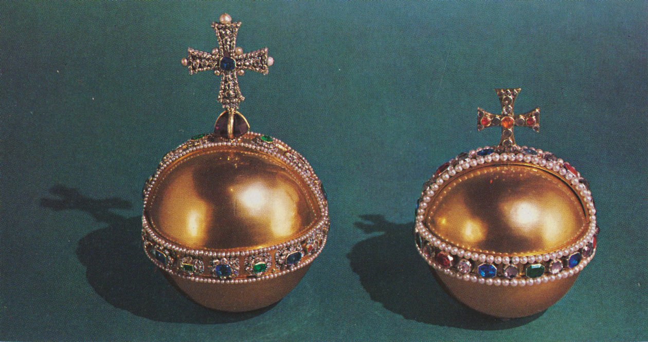 The Sovereigns Orb og Queen Mary IIs Orb, 1953 av Unbekannt