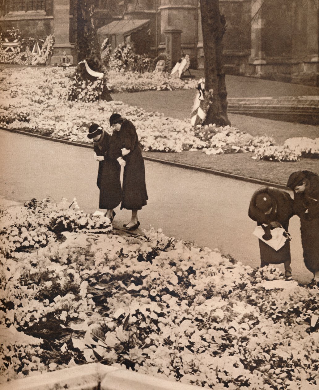 The State Funeral of King George V at Windsor: minnekranser, 1936 av Unbekannt