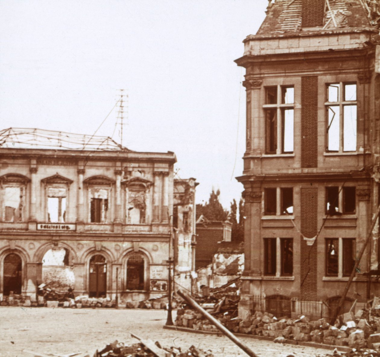 Rådhuset, Chauny, Frankrike, c1914-c1918 av Unbekannt
