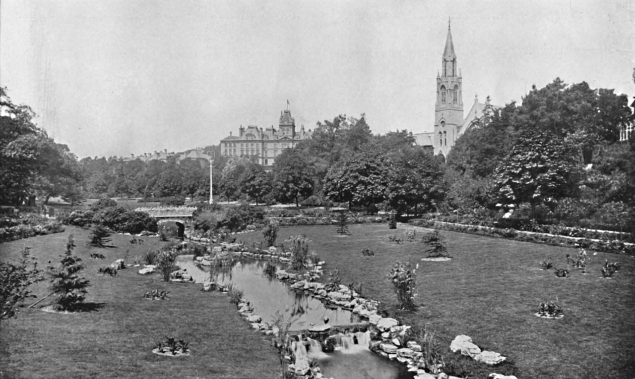 The Upper Gardens, c1910 av Unbekannt