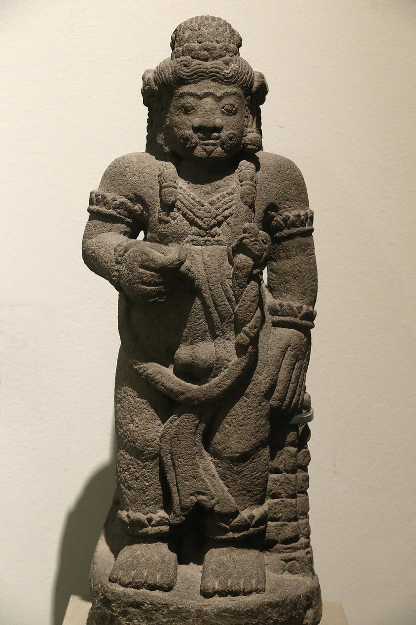 Victoria og Albert-museet. Guardian-figur fra et episk drama. Vulkansk stein. Indonesia (Øst-java). 1400-1500. Majapahit periode. Storbritannia av Unbekannt