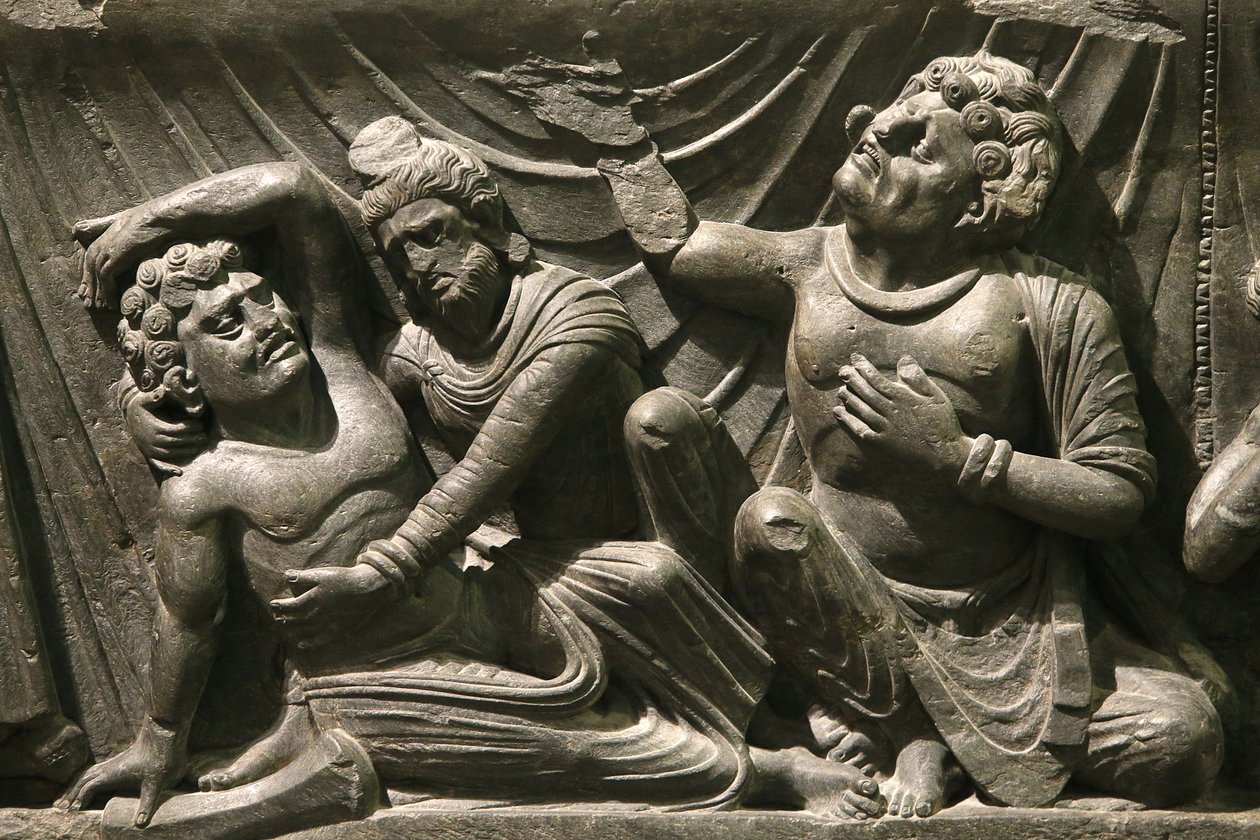 Victoria og Albert-museet. En del av en lettelse av Buddhas død (parinirvana). 200-400. Kushan-perioden. Schist. Gandhara/Nordvest-Pakistan. Storbritannia av Unbekannt