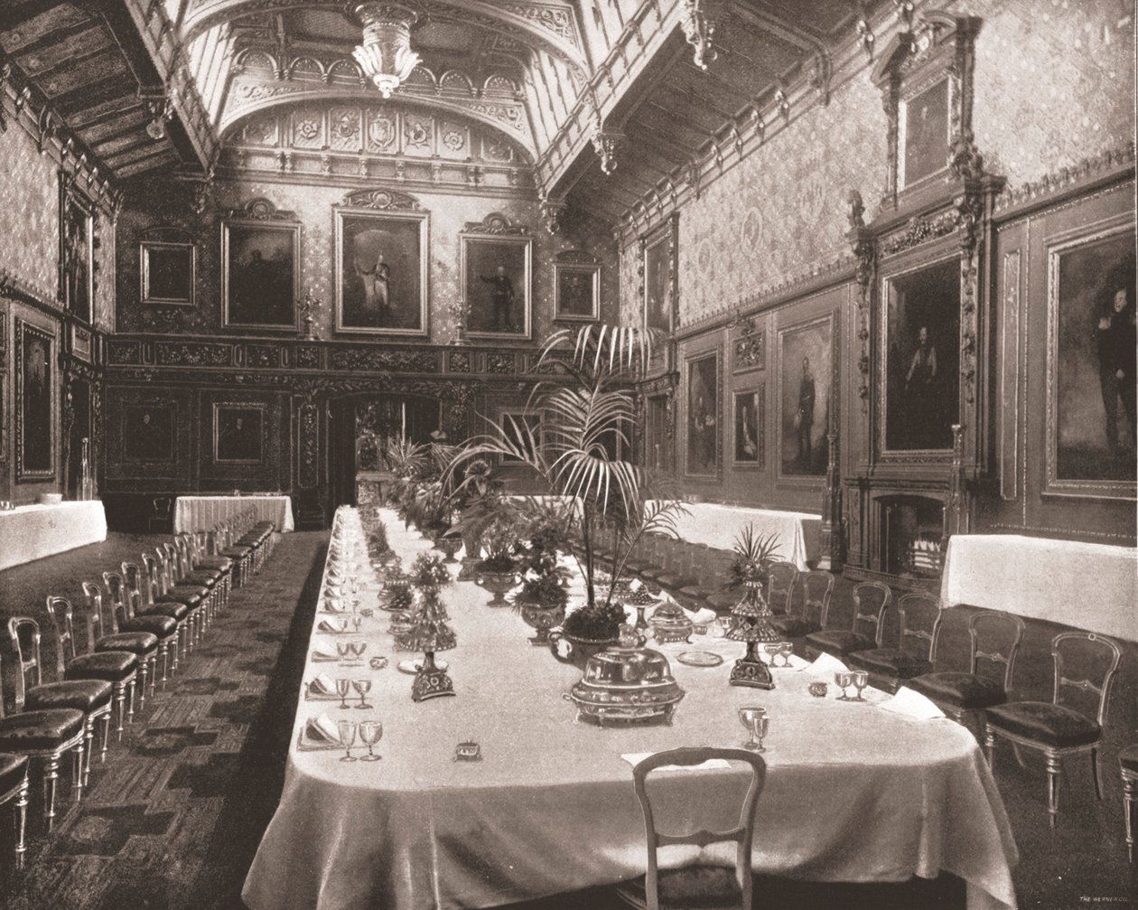 The Waterloo Chamber, Windsor Castle, Berkshire, 1894. av Unbekannt