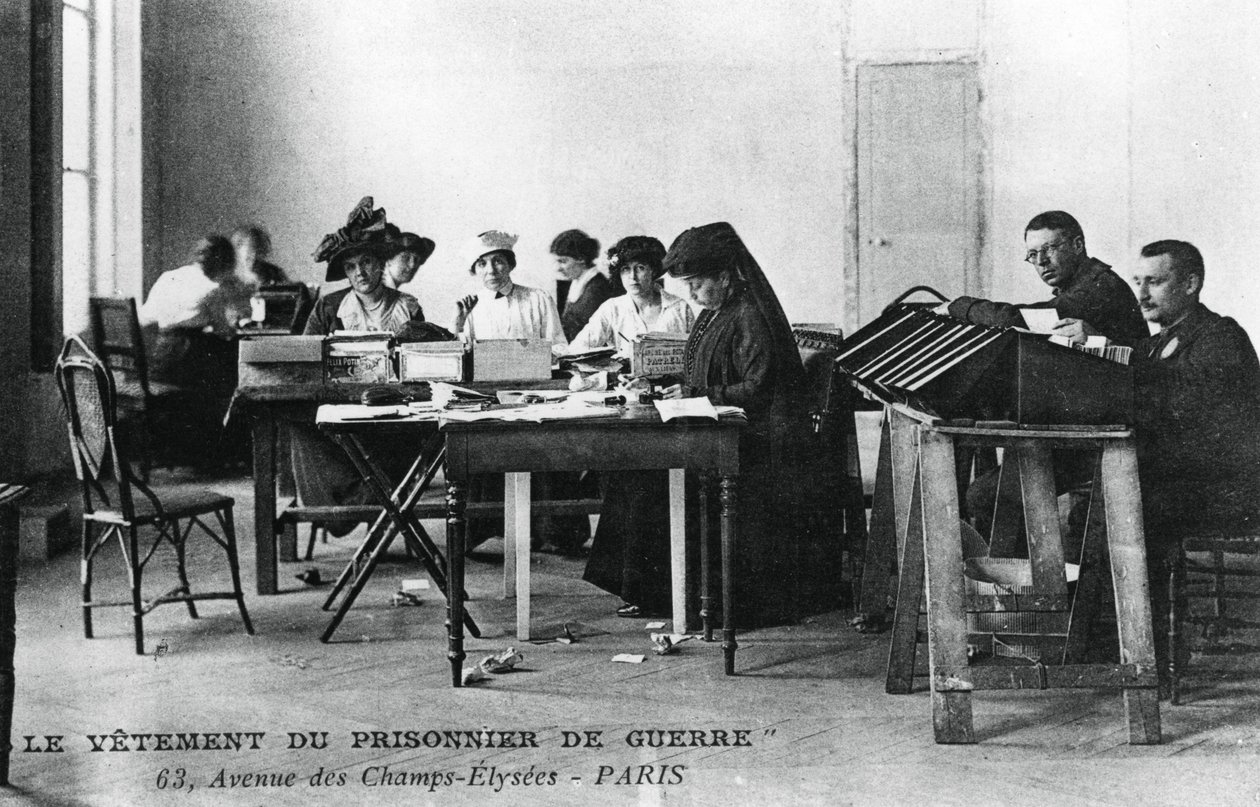 Klærne til krigsfangen, Champs-Élysées, Paris, første verdenskrig, 1914-1918 av Unbekannt