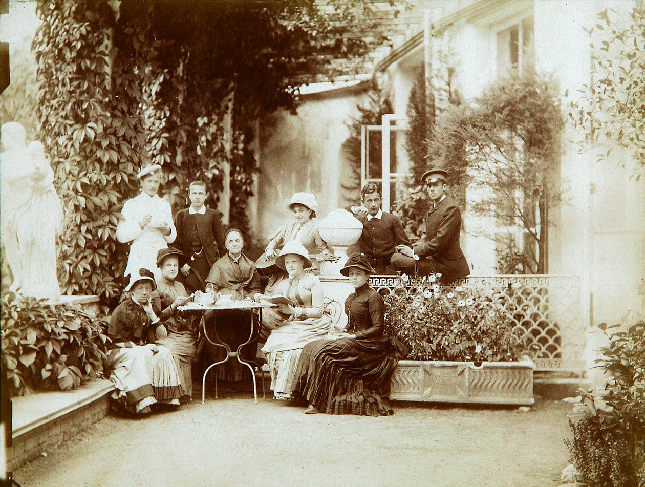 Familien til hertug Fjodor Uvarov på landet deres, Porechye, Russland, 1880-tallet av Unbekannt