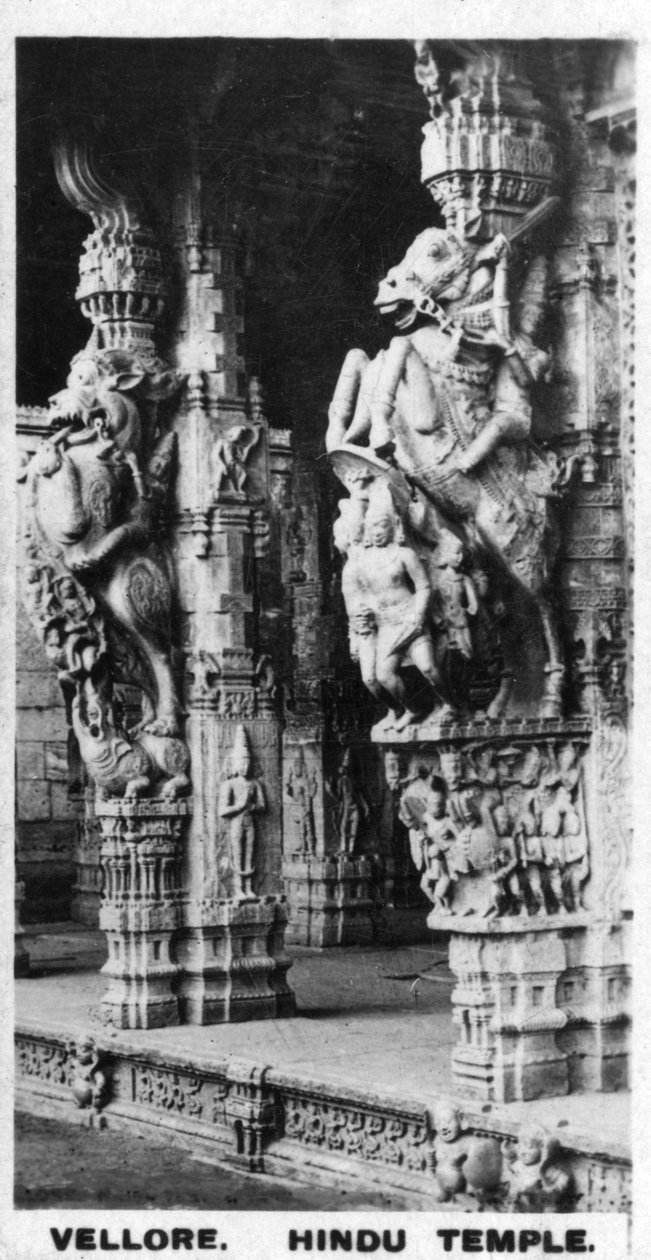 Forhallen til et hinduistisk tempel, Vellore, India, c1925 av Unbekannt