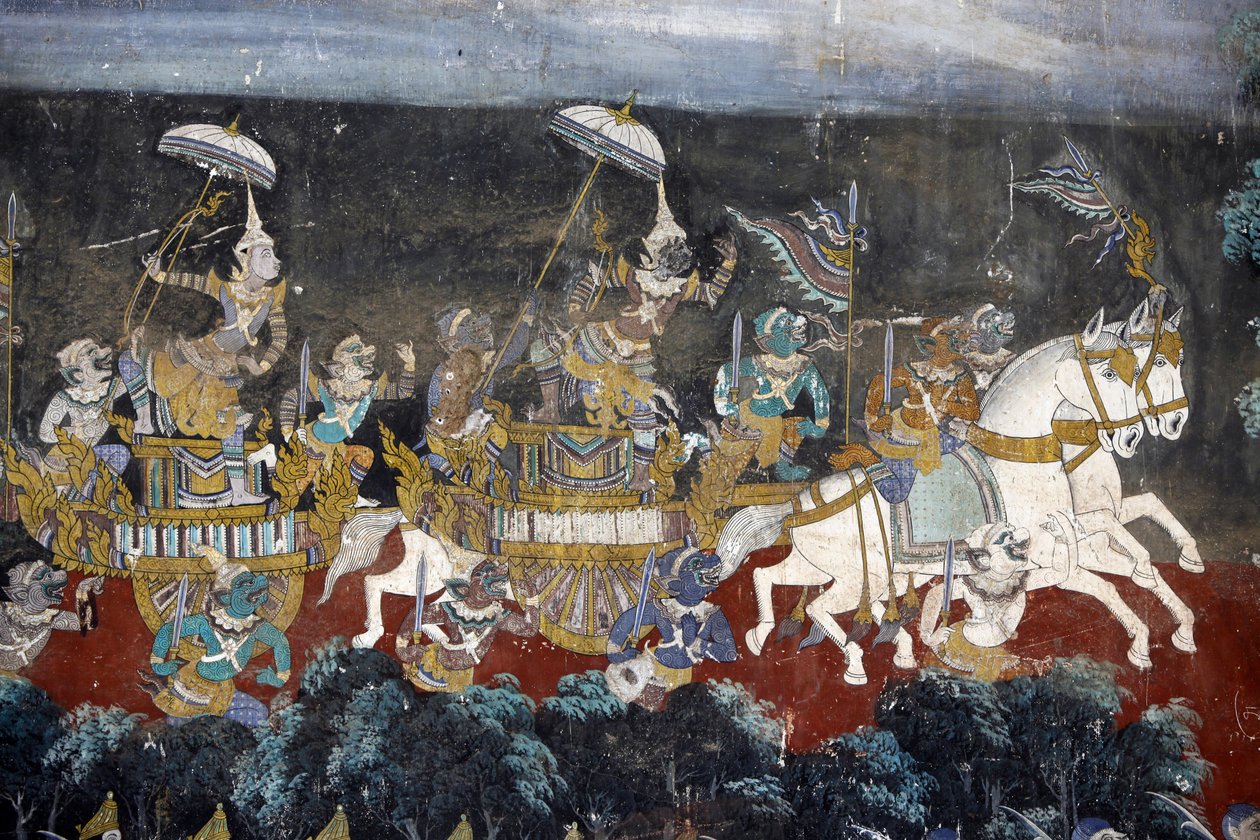 Det indre av sølvpagodens sammensatte vegger er dekket med veggmalerier som viser historier fra Reamker, dvs. Khmer-versjonen av det klassiske indiske eposet, Ramayana. Noen deler av veggmaleriene er forringet og værskadet. Veggmaleriene var s av Unbekannt