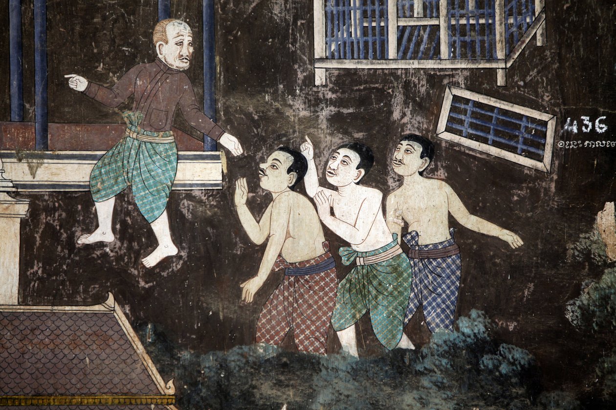 Det indre av sølvpagodens sammensatte vegger er dekket med veggmalerier som viser historier fra Reamker, dvs. Khmer-versjonen av det klassiske indiske eposet, Ramayana. Noen deler av veggmaleriene er forringet og værskadet. Veggmaleriene var s av Unbekannt
