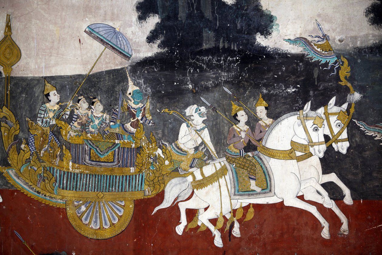 Det indre av sølvpagodens sammensatte vegger er dekket med veggmalerier som viser historier fra Reamker, dvs. Khmer-versjonen av det klassiske indiske eposet, Ramayana. Noen deler av veggmaleriene er forringet og værskadet. Veggmaleriene var s av Unbekannt