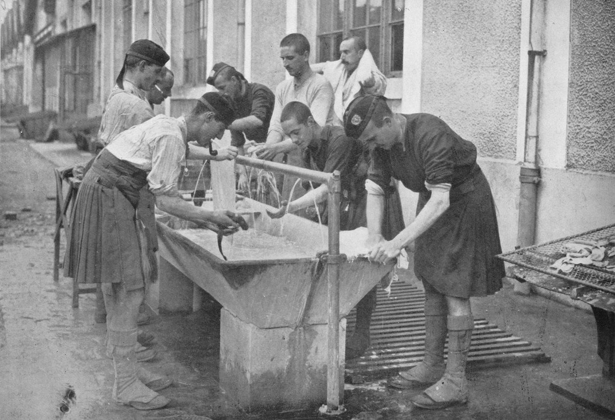 Morgentoalettet på kontinentet, 1914 av Unbekannt