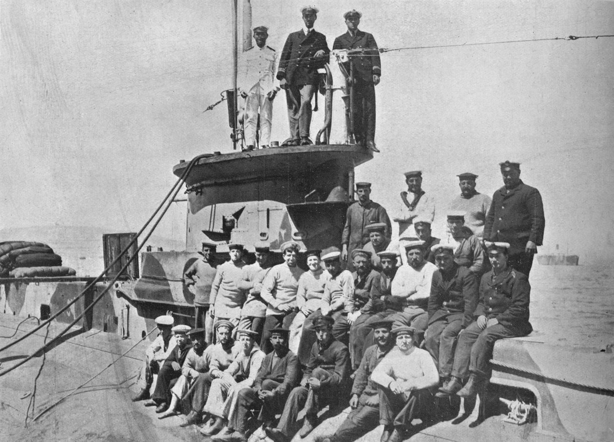 Offiserene og mannskapet på HM Submarine E14, 1915. av Unbekannt