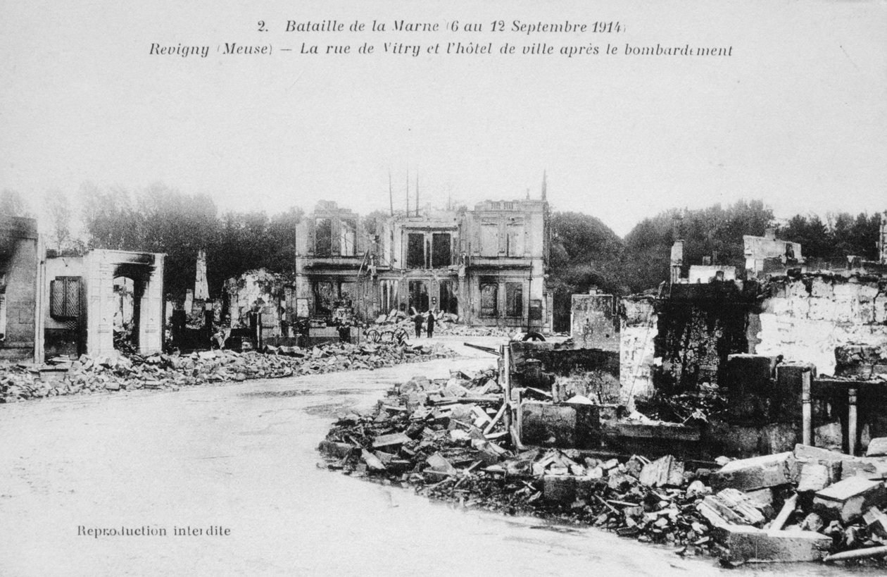 Ruinene av Revigny, Frankrike, slaget ved Marne, første verdenskrig, 1914 av Unbekannt