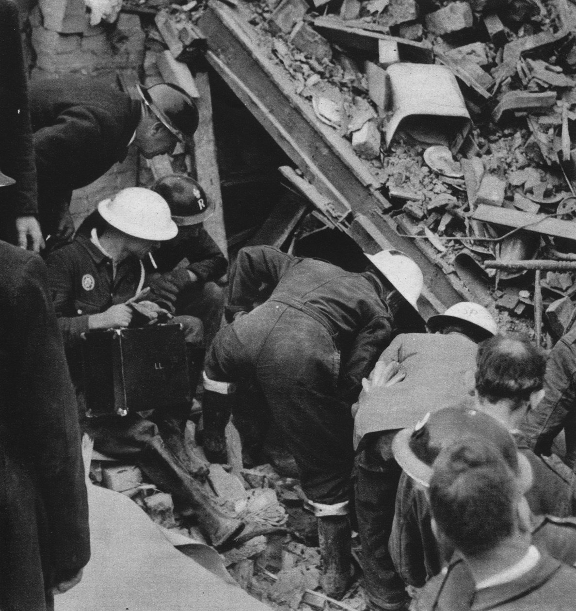 Søket fortsetter, 1941 1942 av Unbekannt