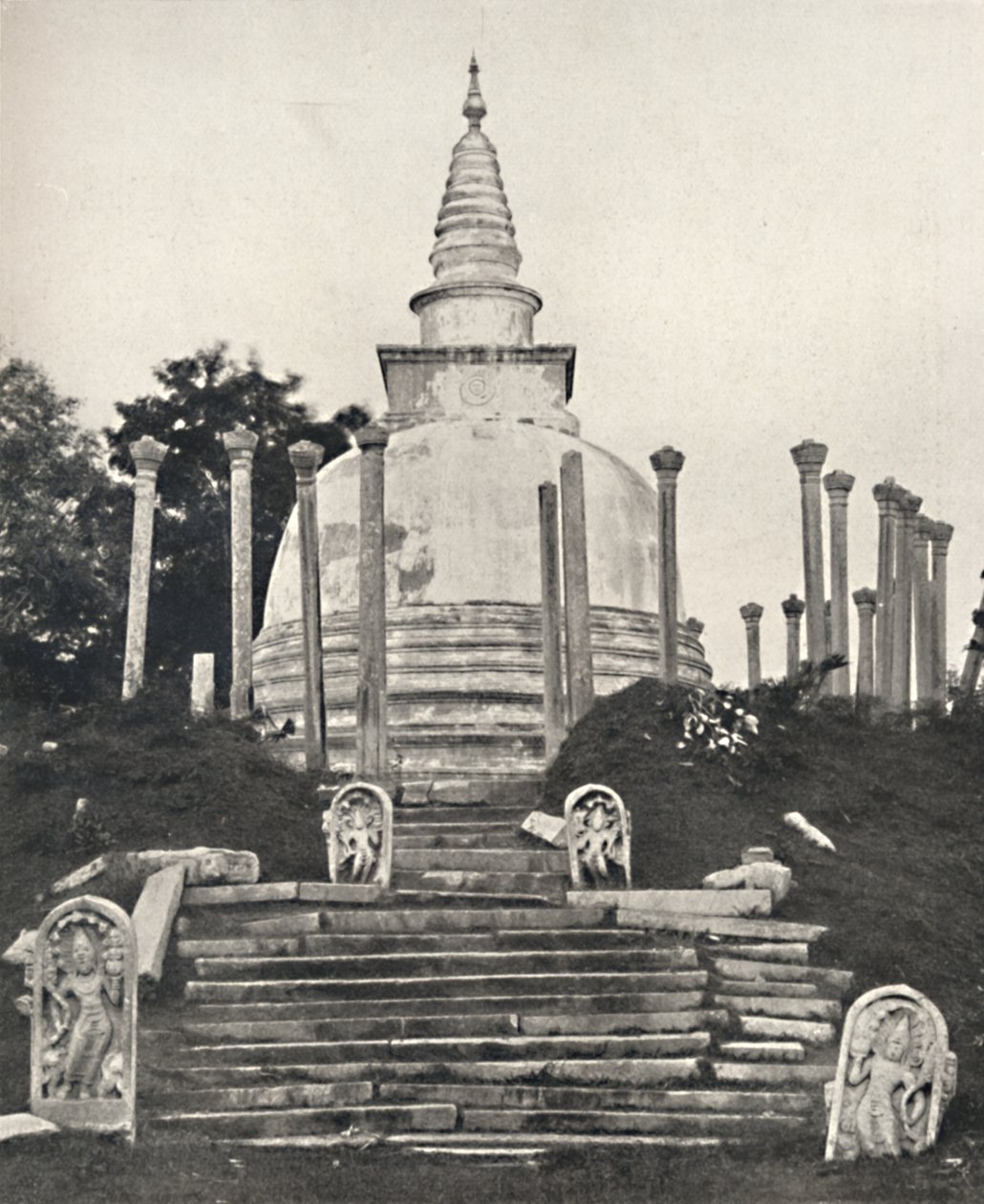 Thuparama Dagoba zu Anuradhapura, 1926 av Unbekannt