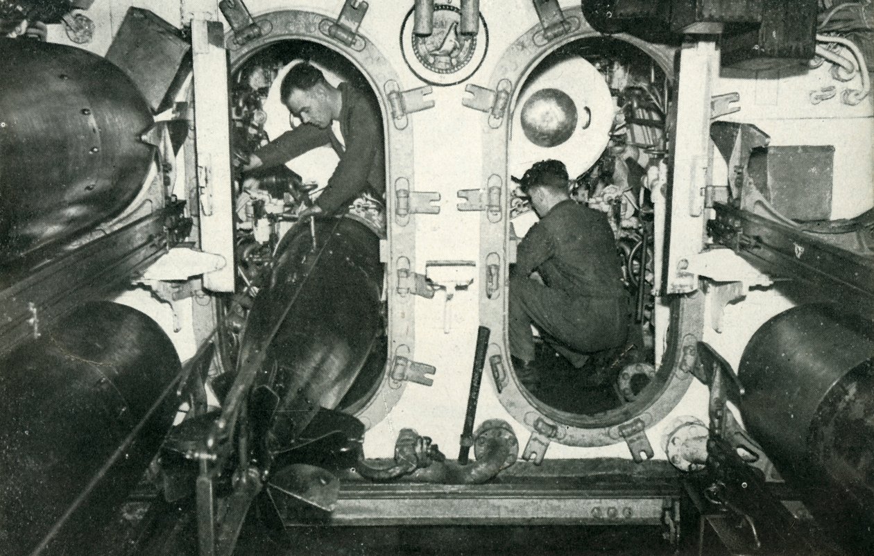 Torpedorør av en britisk ubåt, andre verdenskrig, 1945. av Unbekannt