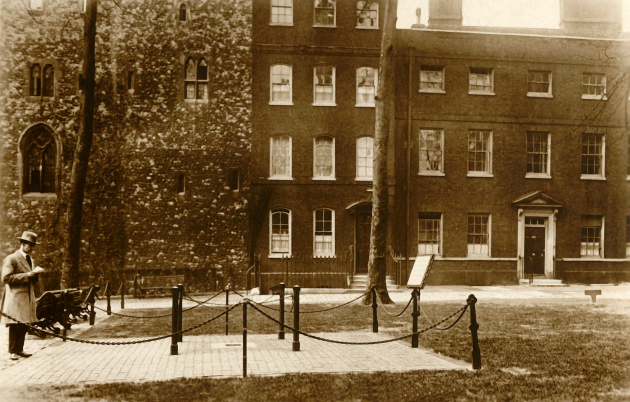 Tower of London. Stillasstedet, c1910. av Unbekannt