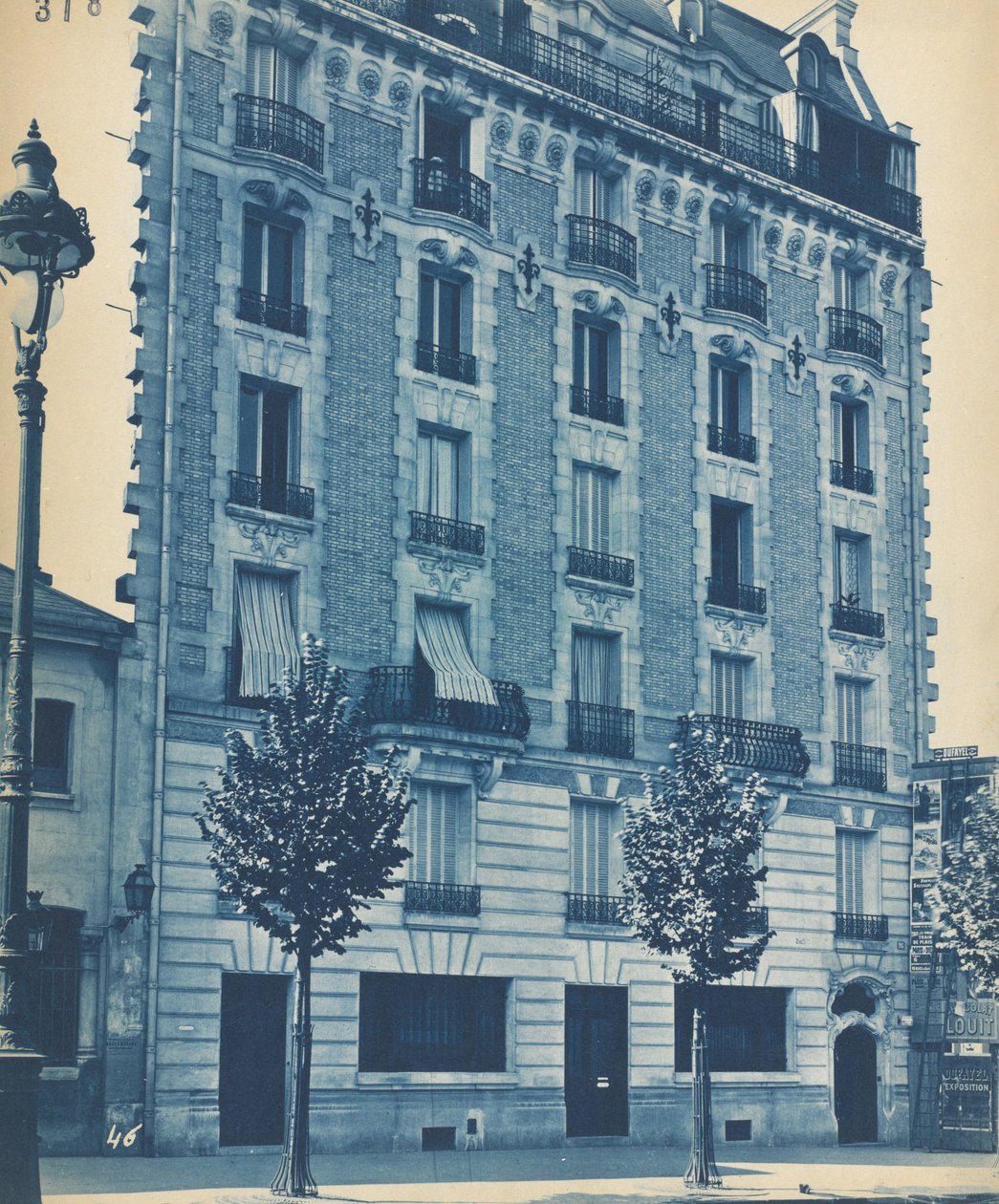 Rekkehusfasade, ca. 1900. av Unbekannt