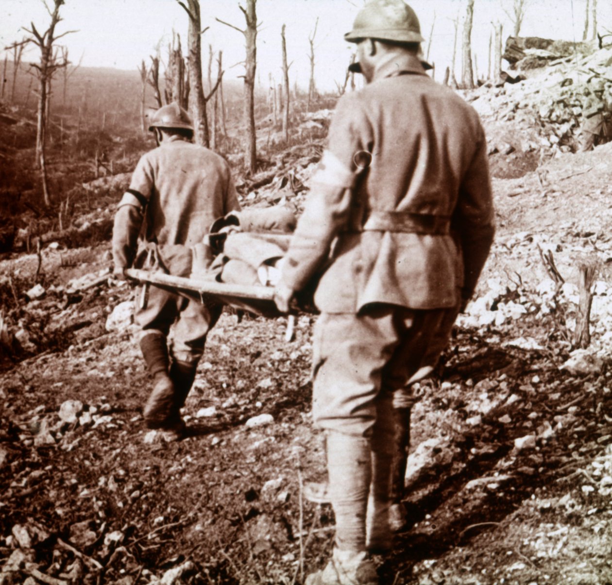 Transport av sårede, Chemin des Dames, Nord-Frankrike, c1914-c1918. av Unbekannt