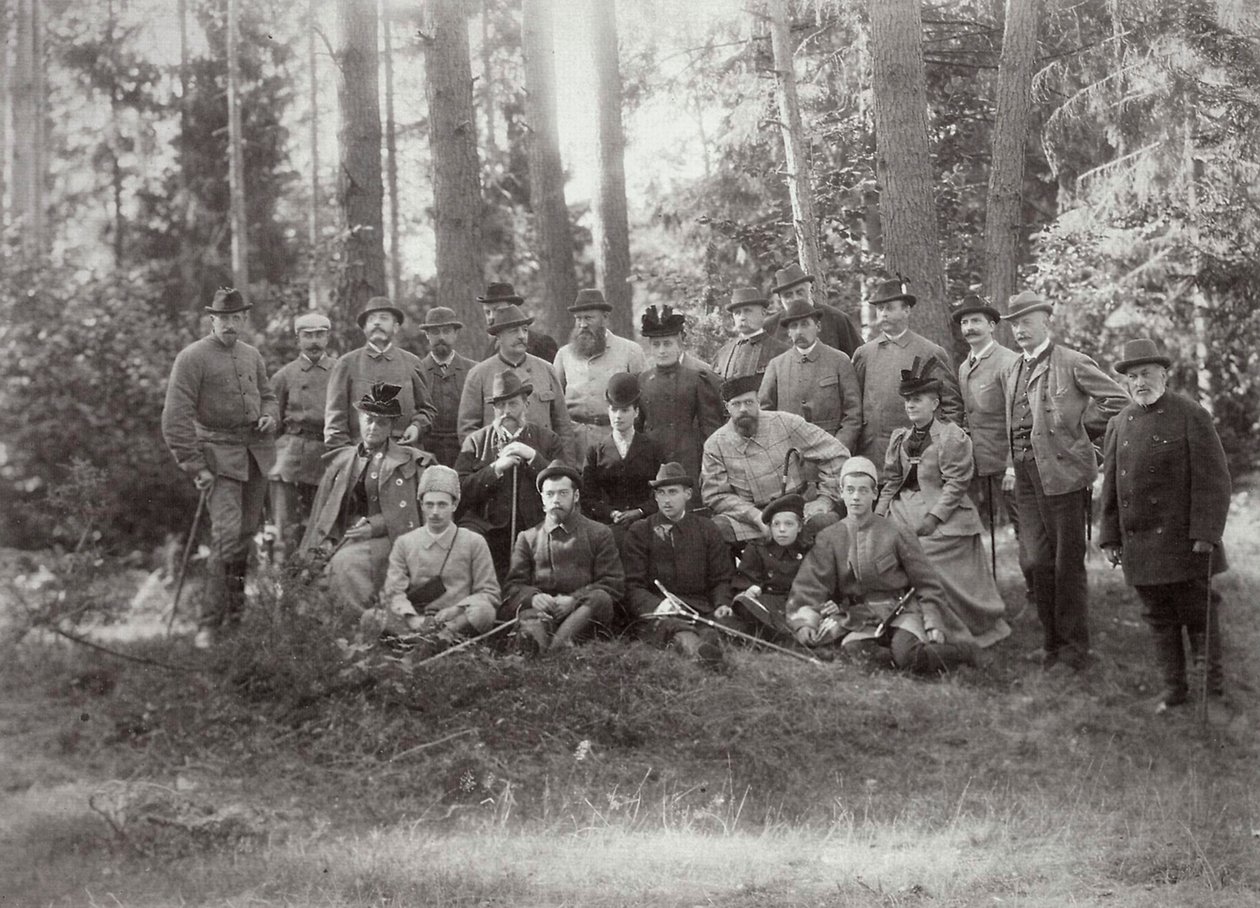Tsar Alexander III med familie og venner på jakt i Bialowieza-skogen, Russland, 1894 av Unbekannt