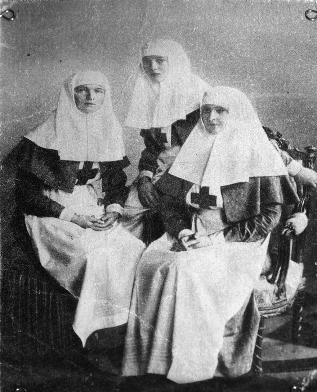 Tsarina Alexandra og storhertuginnene Olga og Tatiana av Russland, 1914 av Unbekannt